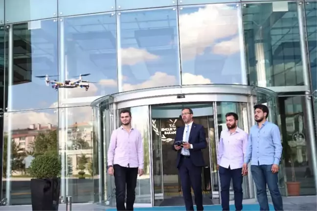 Bakan Kasapoğlu'ndan Gençlere Teknofest İstanbul Daveti