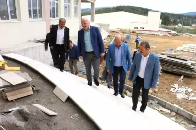 AK Parti'li Gündoğdu, İlçelerde Projeleri İnceledi