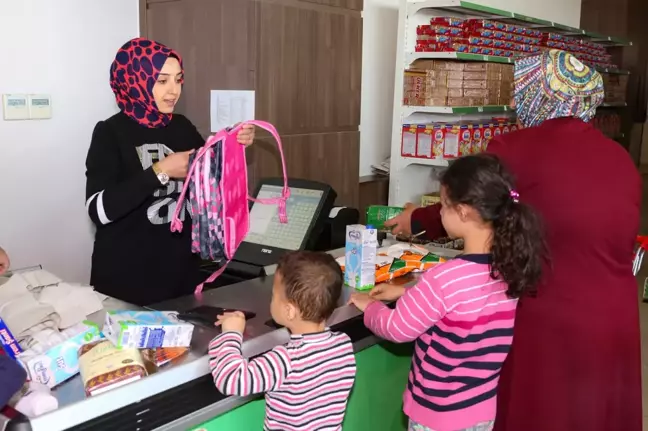 Meram Belediyesi'nden İhtiyaç Sahiplerine Kırtasiye Yardımı