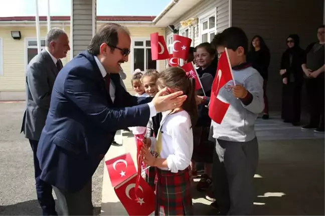 Vali Pehlivan, İlkokul, Ortaokul ve Çimağıl Mağarası'nda İncelemelerde Bulundu