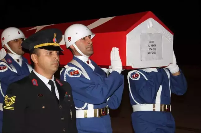 Şehit Uzman Çavuş Ali Hekim'in Naaşı Isparta'ya Getirildi