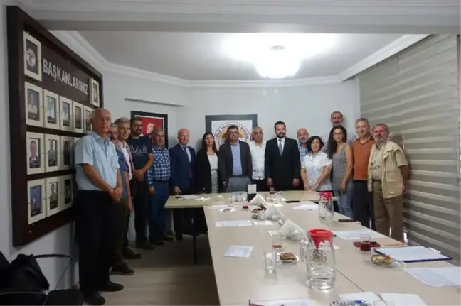 Aydın Sağlık Platformu, Sağlıkta Yaşanan Sorunları Dile Getirmek İçin Toplandı