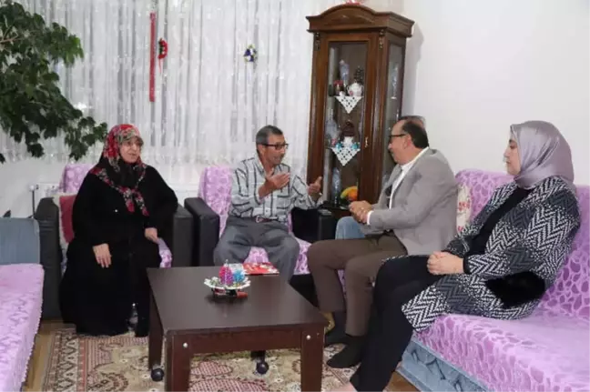 Evlilikte 50.yılını Kutlayan Çiftler Gençlere Mesaj Verdi