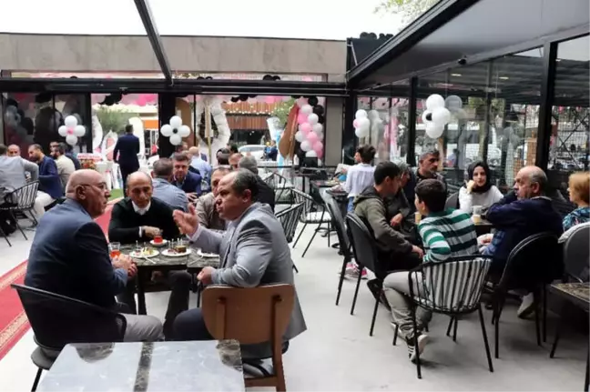 Yerli Sermaye ile Üretim Yaparak 30 Ülkeye Pasta İhraç Eden Cake Station Sakarya'da Açıldı