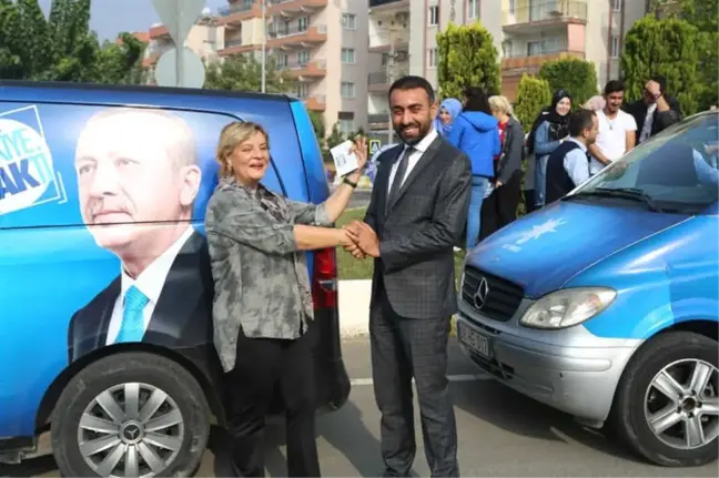 Ünlü Sanatçı Müşerref Akay Bu Defa Siyaset İçin Aydın'a Geldi