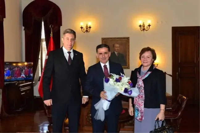 Ankara Valisi Topaca, PTT Başmüdürü Kaya'yı Kabul Etti