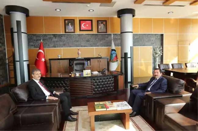 Vali Balkanlıoğlu'ndan Başkan Alemdar'a Veda Ziyareti