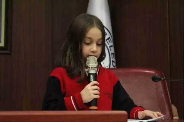 Miniklerin Başkanlık Yarışındaki Vaatleri Büyüklerini Aratmadı