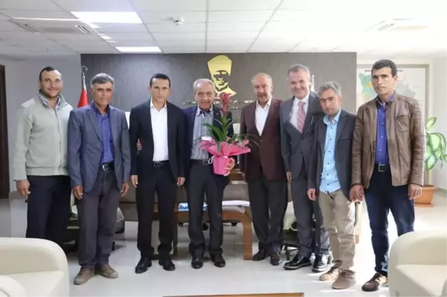 Muhtar ve Azalardan Maski'ye Teşekkür