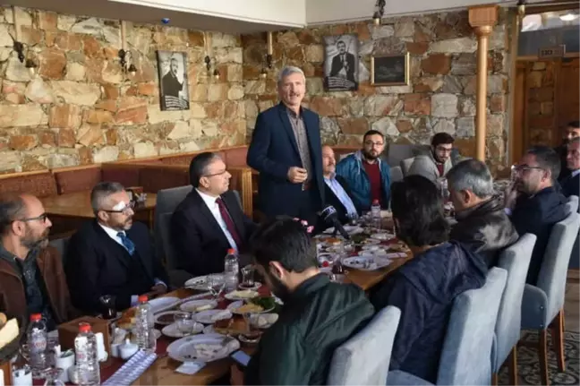 Valilik Basın ve Halkla İlişkiler Müdürü Osman Demir, İstifa Ederek AK Parti'den Mucur İlçe...