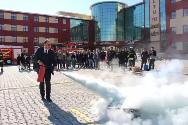 Öğrencilere Yangın Eğitimi Verildi