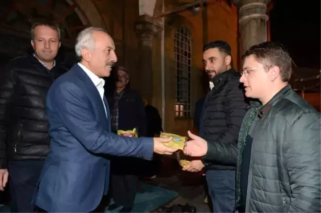 Çorum Belediyesi 44 Bin Paket Kandil Simidi Dağıttı
