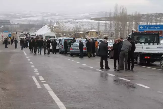 AK Parti Bayburt'un Adayı Coşkuyla Karşılandı