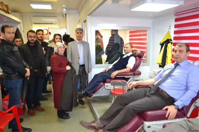 Ak Partililer Kan Ver Hayat Kurtar