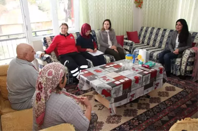 Başkan Eşinden Anlamlı Ziyaret