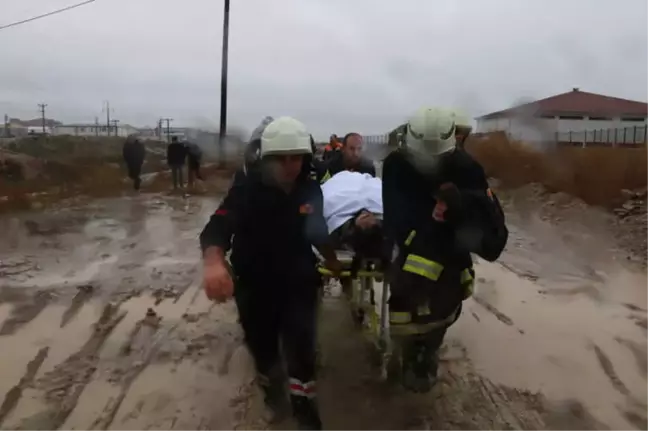 Geceyi Düşüğü Bataklıkta Geçirdi