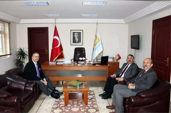 Kaymakam Dınkırcı'dan Başkan Karakullukçu'ya İade-i İziyaret