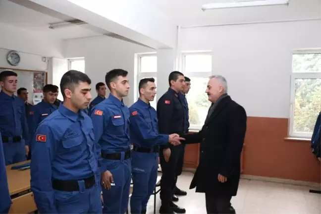 Vali Seymenoğlu, Gönen'de