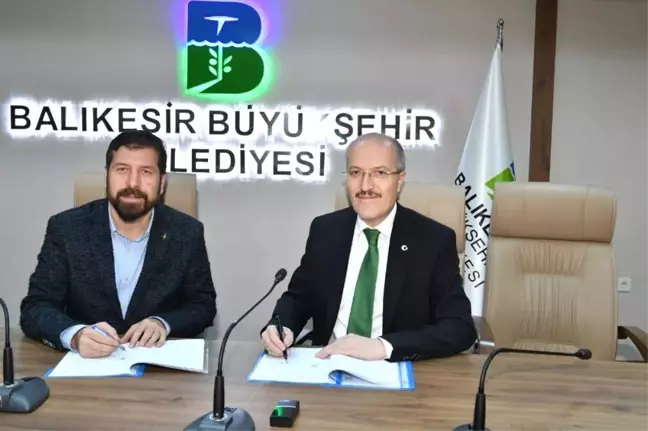 Sındırgı'ya Millet Kıraathanesi ve Millet Kütüphanesi