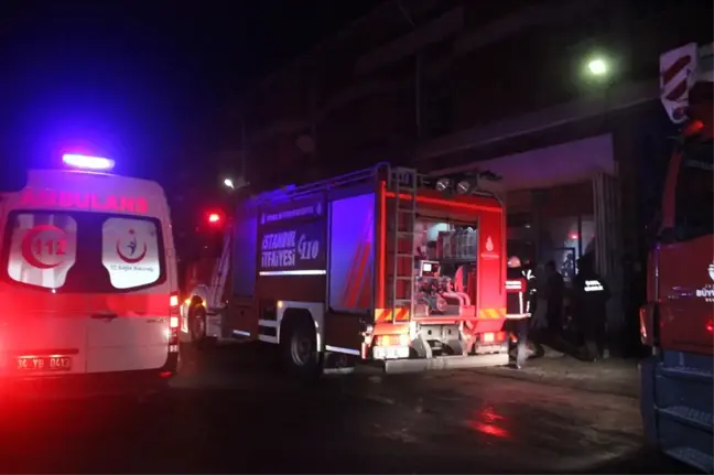 İstanbul'da Sanayi Sitesinde Yangın: 1 Kişi Öldü