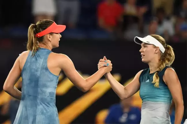Maria Sharapova, Son Şampiyon Wozniacki'yi Eledi