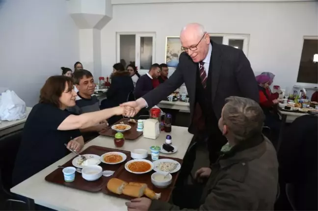 Kazım Kurt Demir Döküm Fabrikası İşçilerini Ziyaret Etti