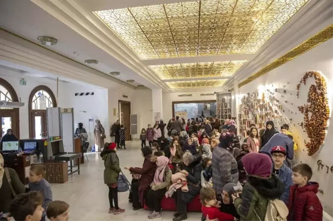 Başkan Aktaş Çocuklarla 'Beş Haylaz'ı İzledi
