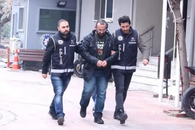 Fetö'den Tutuklanan Ünlü Bir Çiğ Köfte Markasının Hissedarı, İlkokul Arkadaşının Adına Sahte Kimlik...