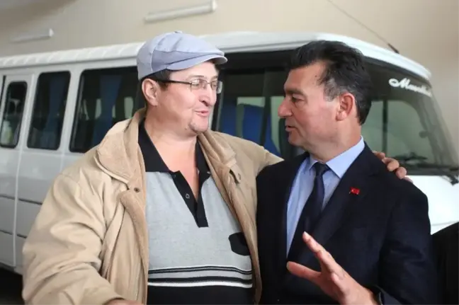 Ümmet Akın;