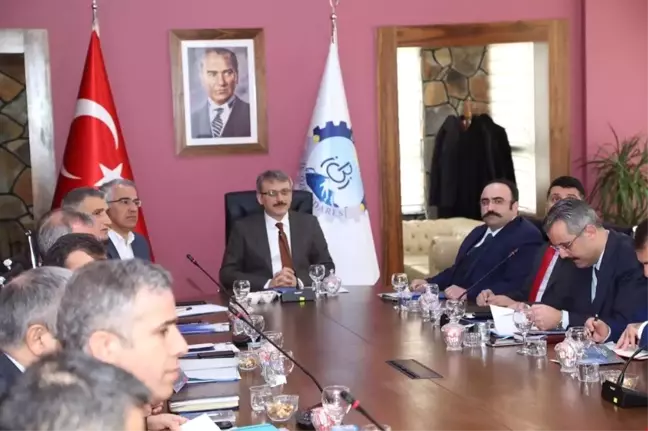 Vali Ekinci,