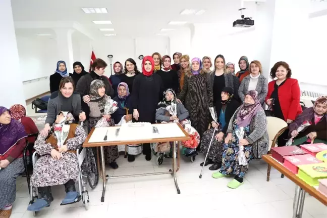 Çankırı'da Huzurevi Sakinleri Sergi Açtı