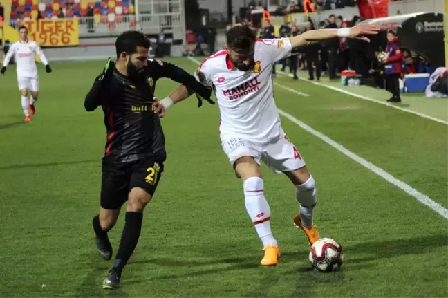 İlk Yarı Sessiz Bitti