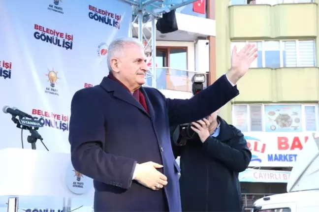 Binali Yıldırım'a Zeytinburnu'nda Coşkulu Karşılama