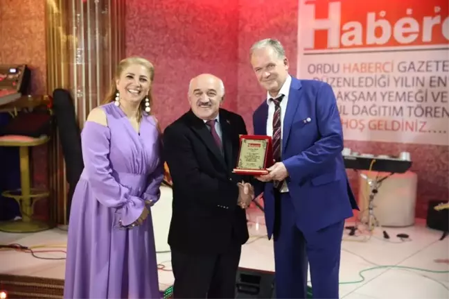 Alman Belediye Başkanına 'Onur Ödülü'
