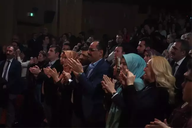 Mazhar Alanson'dan Cemal Reşit Rey Senfoni Orkestrası ile Muhteşem Konser