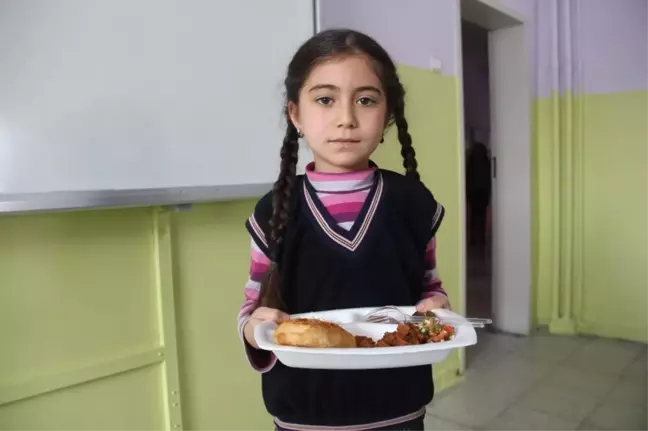 Öğrenciler Yöresel Lezzetleri Sınıfta Tanıyor