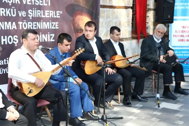 Görme Engelliler Aşık Veysel'i Türküleriyle Andı