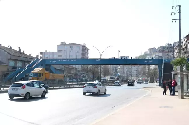 Çetin Emeç Üst Geçidi Yenileniyor