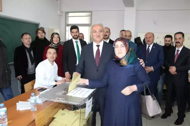 Başkan Başsoy, Oyunu Kullandı