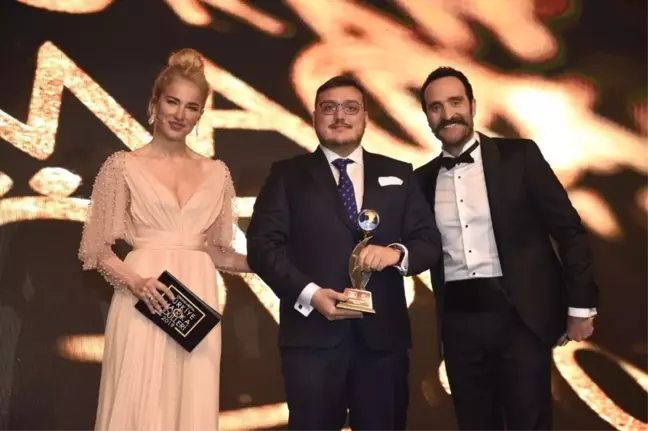Mustafa Yiğit Zeren'e Yılın Ceo'su Ödülü