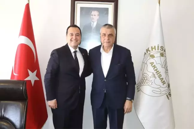 Akhisarspor Yönetiminden Yeni Başkan Dutlulu'ya Ziyaret