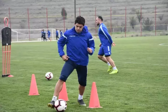 Evkur Yeni Malatyaspor'da Ertaç Özbir ve Murat Akça Affedildi