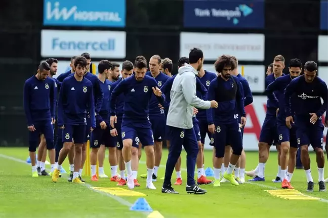Fenerbahçe 3 Eksikle Çalıştı