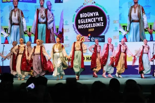 Kocaeli'de 23 Nisan Coşkusu Festivalle Yaşanıyor
