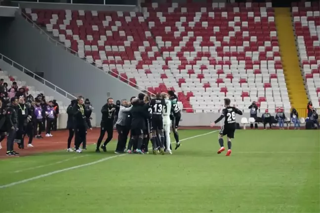 Spor Toto Süper Lig: Dg Sivasspor: 1 - Beşiktaş: 2 (Maç Sonucu)