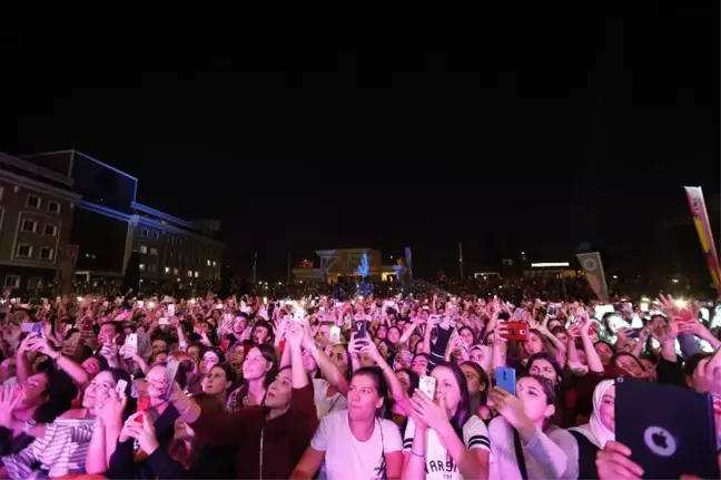 İaü 'Bahar Şenliği'nde Manga Rüzgarı Esti