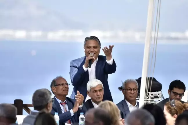 Uysal, Muhtarlarla Buluştu: