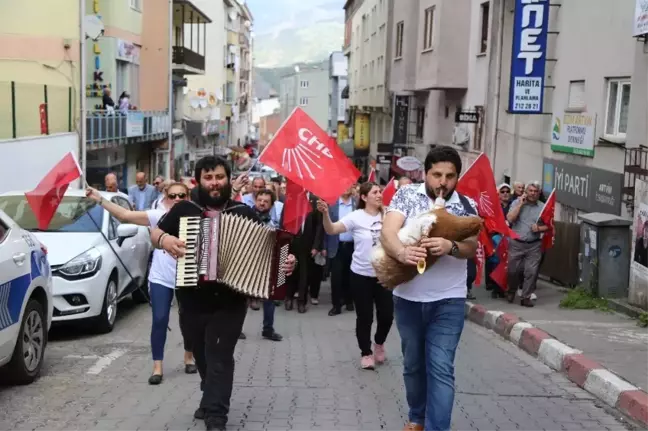 1 Mayıs Emek ve Dayanışma Günü, Artvin'de Renkli Kutlandı
