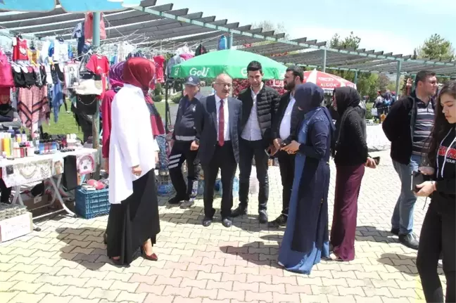 Beyşehir'de El Emeği Kadınlar Pazarı Kuruldu