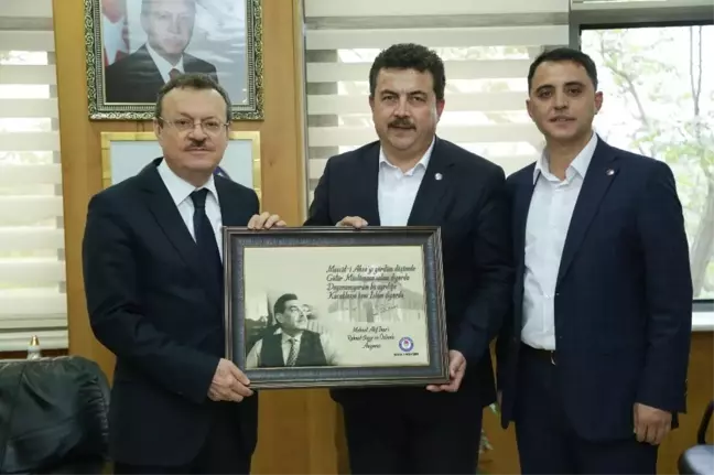 Eğitim-Bir-Sen'den Rektör Kılavuz'a Ziyaret